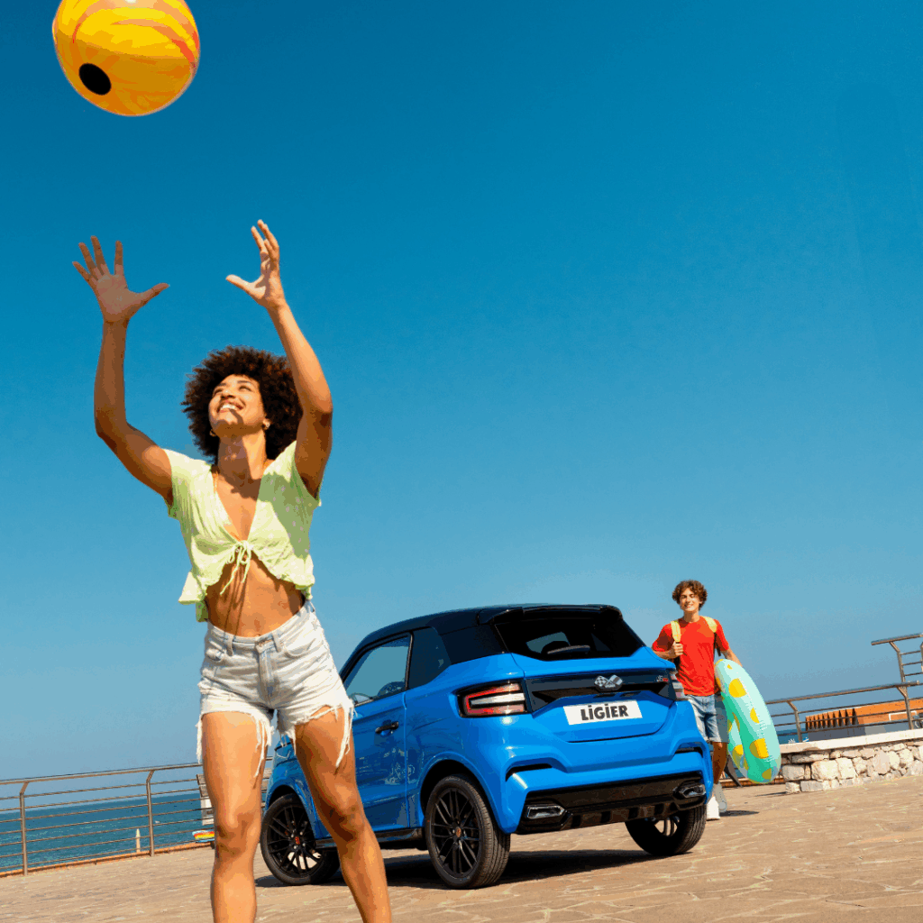 Permiso AM: todo lo que necesitas saber para conducir un coche sin carnet en España