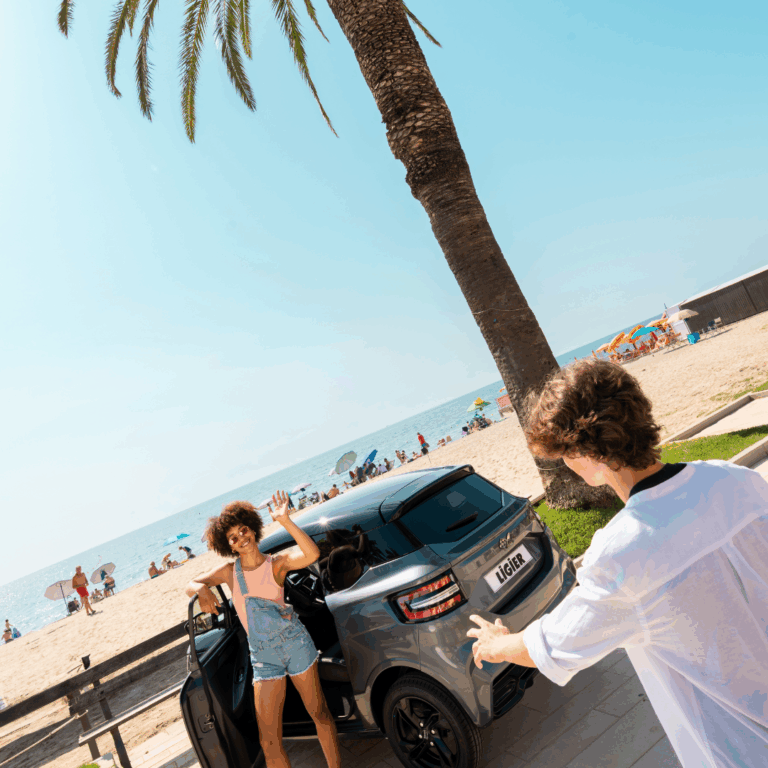 Permiso AM: todo lo que necesitas saber para conducir un coche sin carnet en España
